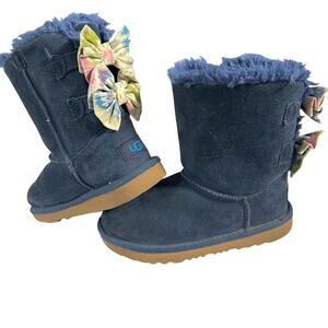 UGG Girls 13 Navy Suede Boots with Tie-Dye Bows Shearling Lined